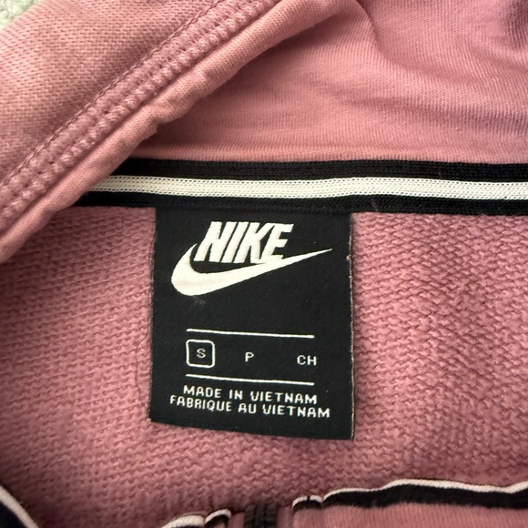 Nike Sweatshirt - Picture 3 of 3